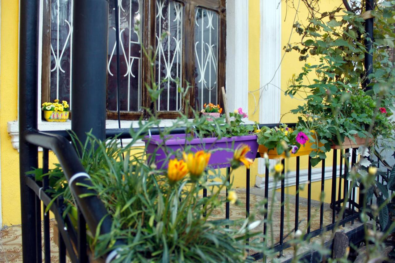 Colors Hostel Tbilisi Exterior foto